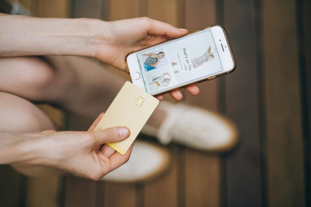 woman shopping from ecommerce and payment